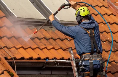 Démoussage et hydrofuge de toiture à Marconnelle